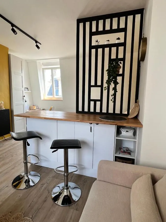 Le Jean Bart - Lille Apartment 0*,  France